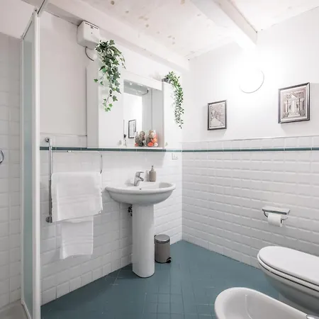 Apartmán Ab - Via Santo Stefano 62 *